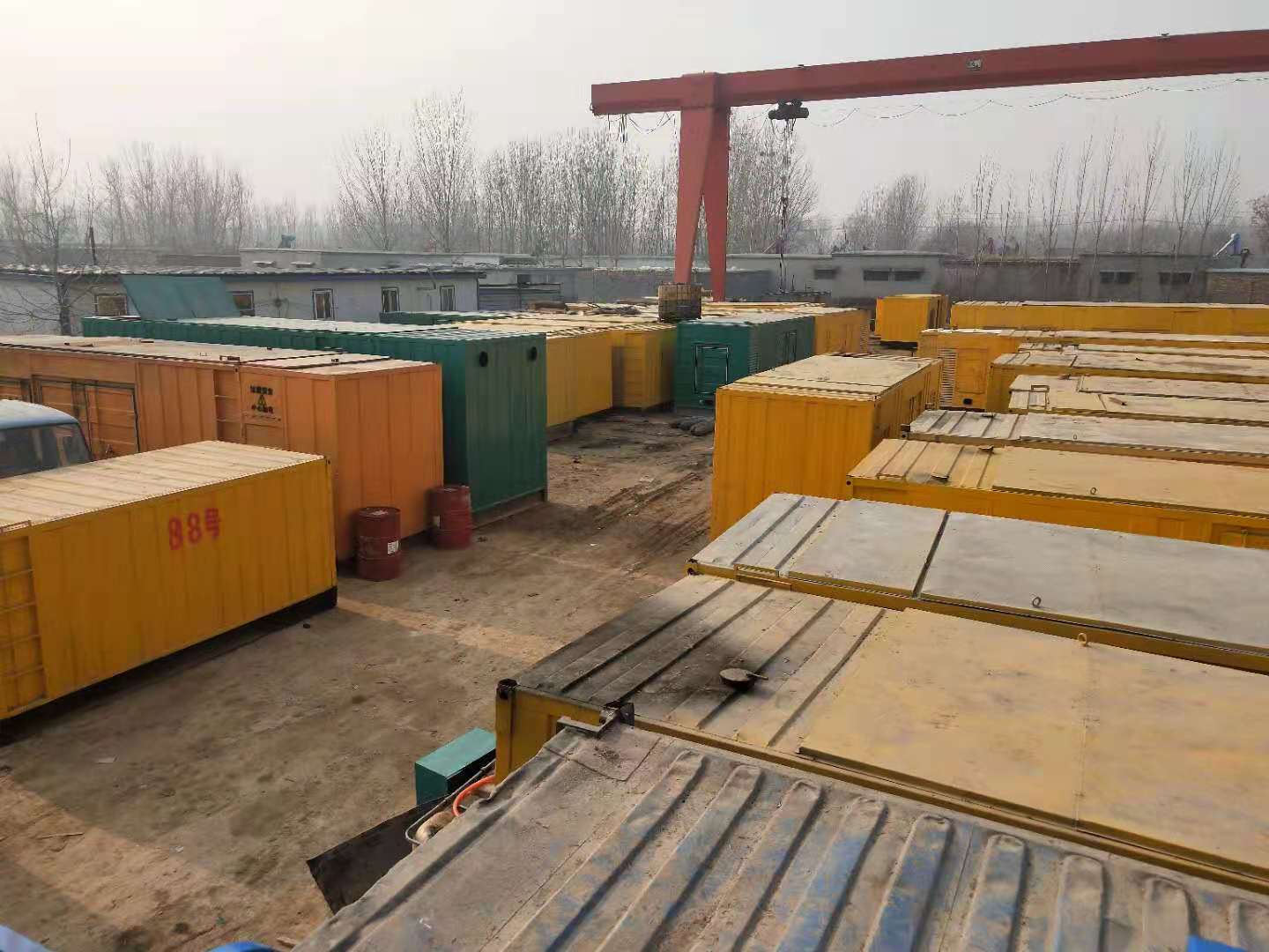 龙湖租赁发电机-灰尘、风沙对柴油发电机组造成哪些不良影响？