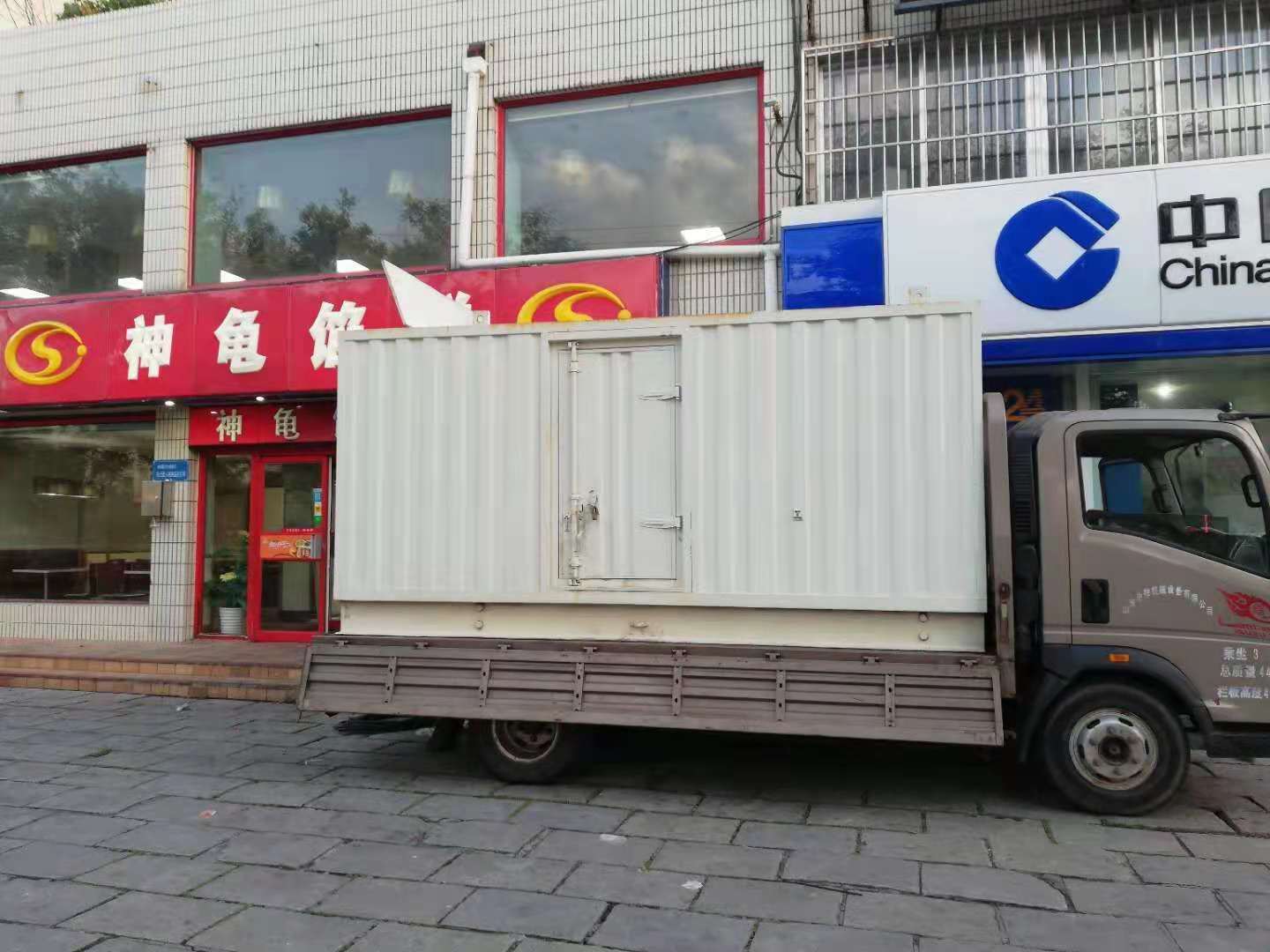 龙湖出租发电机-柴油发电机组错误的启动方式