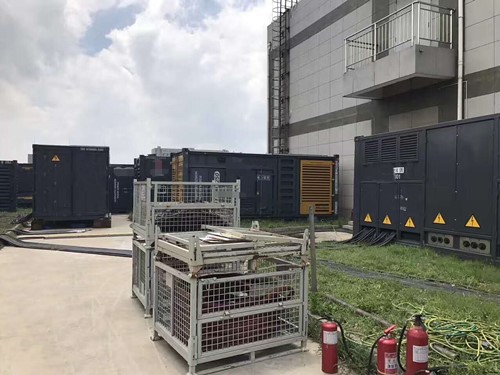 龙湖除了定期检查，还有哪些方法可以及时发现接触式转速表探头的磨损？